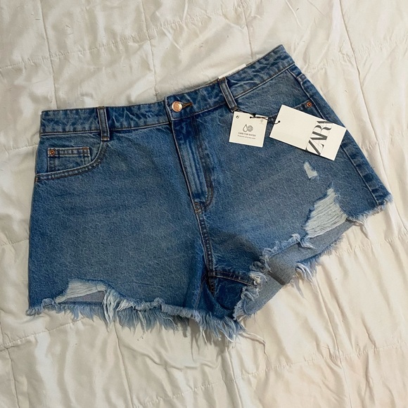 Zara shorts - Picture 2 of 6